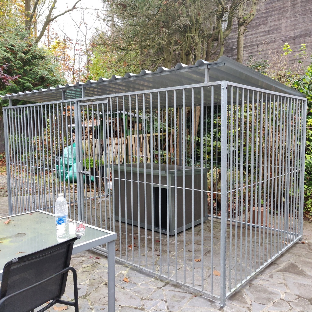 Basic spijlen 8cm hondenkennel 4 X 2m compleet met dak
