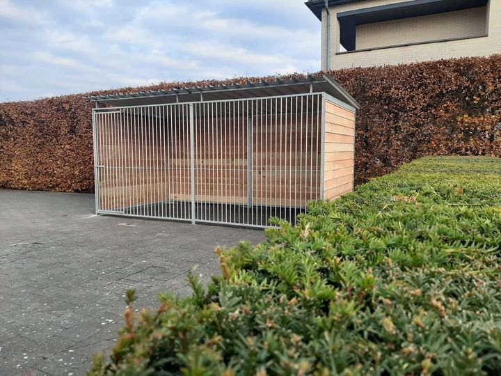 Douglas hout hondenkennel 4 X 2m compleet met dak