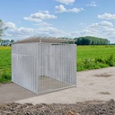 Geheel dicht damwand hondenkennel 2 X 2m compleet met dak