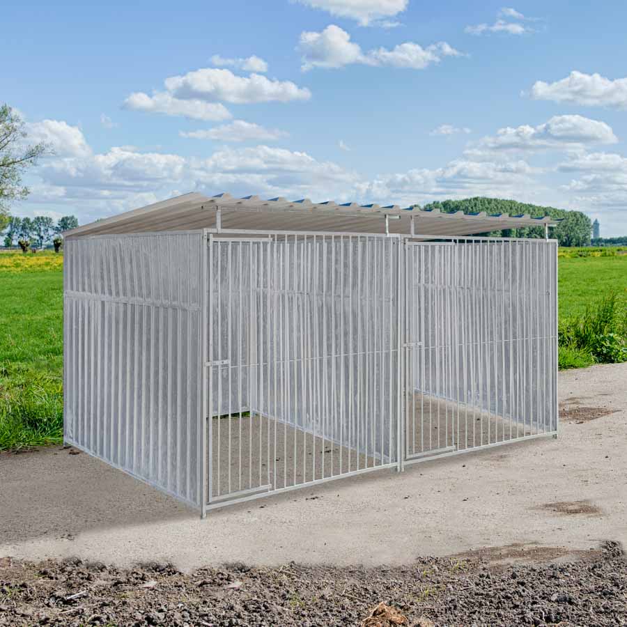 Geheel dicht damwand hondenkennel dubbel 2 X 2m compleet met dak