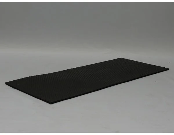 Hundos Antislip mat rubber 96x43cmx6mm voor autobench 96 x 43 cm. voor autobench 80120 / 72862 / 80124 2x nodig / 80125 2x nodig