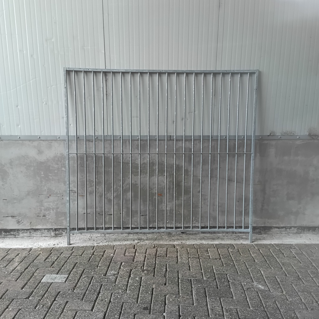 2m spijlen 8cm, gebruikt