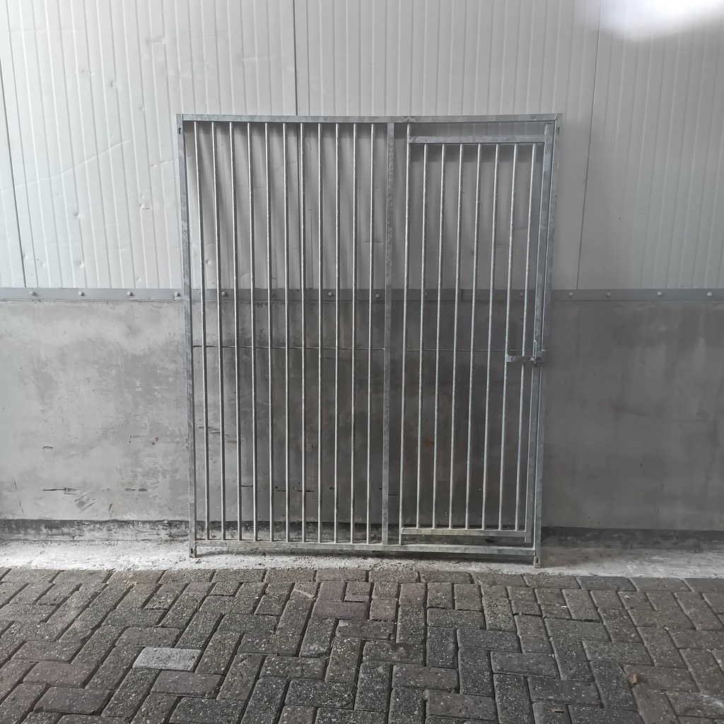 1,5m spijlen 5cm, deur rechts gebruikt