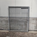 1,5m deur rechts, spijlen 5cm, gebruikt