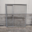 1,69m deur rechts spijlen 5cm, gebruikt merk Corton