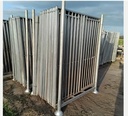 1,5m deur rechts spijlen 8cm, gebruikt