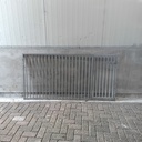2m puppy gaas gehele deur rechts, gebruikt